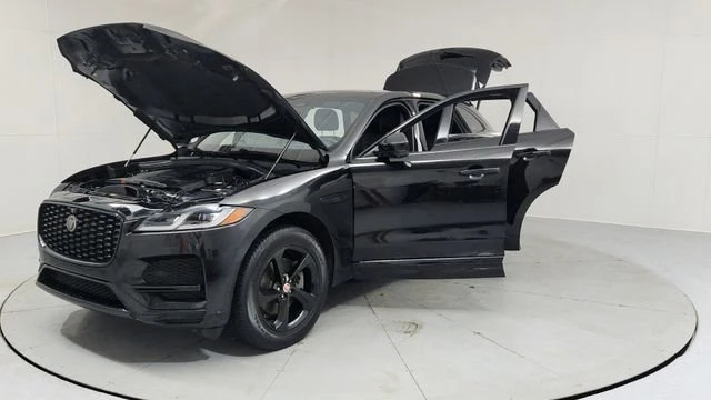 2021 Jaguar F-Pace - Image 9 of 20