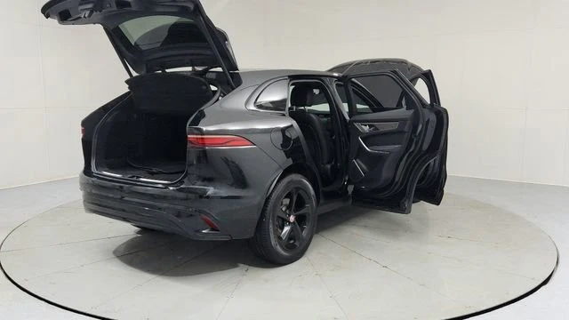 2021 Jaguar F-Pace - Image 10 of 20