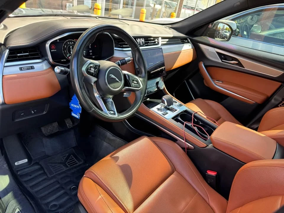 2021 Jaguar F-Pace - Image 2 of 3