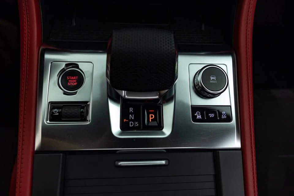 2021 Jaguar F-Pace SVR - Image 14 of 17