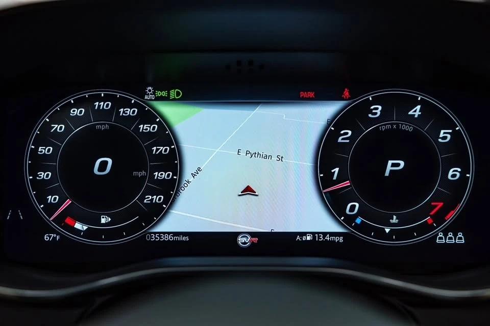 2021 Jaguar F-Pace SVR - Image 12 of 17