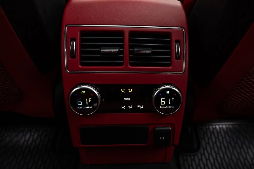 2021 Jaguar F-Pace SVR - Image 16 of 17