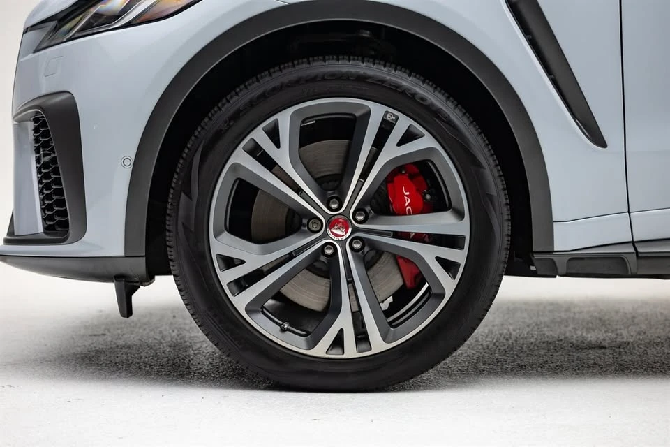 2021 Jaguar F-Pace SVR - Image 7 of 17