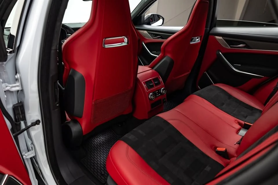 2021 Jaguar F-Pace SVR - Image 11 of 17