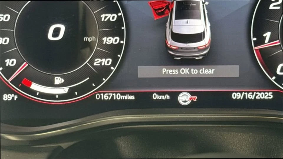 2021 Jaguar F-Pace SVR - Image 13 of 18