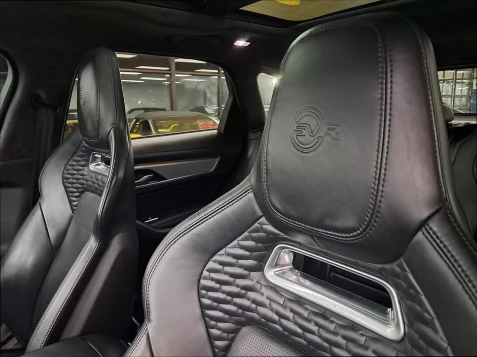 2021 Jaguar F-Pace SVR - Image 7 of 17