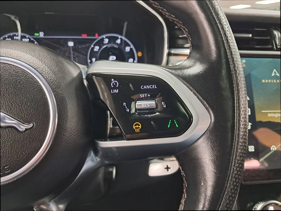 2021 Jaguar F-Pace SVR - Image 11 of 17