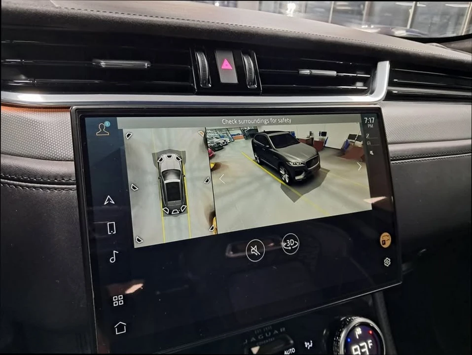 2021 Jaguar F-Pace SVR - Image 14 of 17