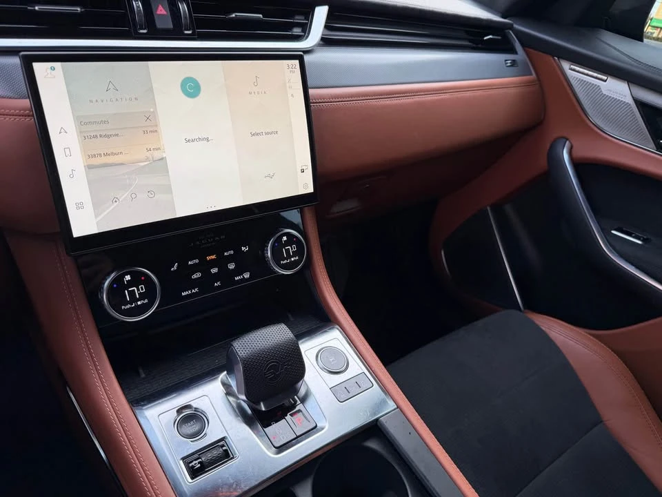 2021 Jaguar F-Pace SVR - Image 8 of 9
