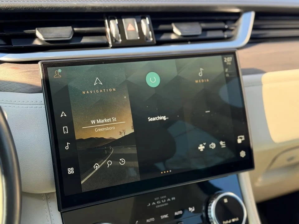 2021 Jaguar F-Pace - Image 16 of 20