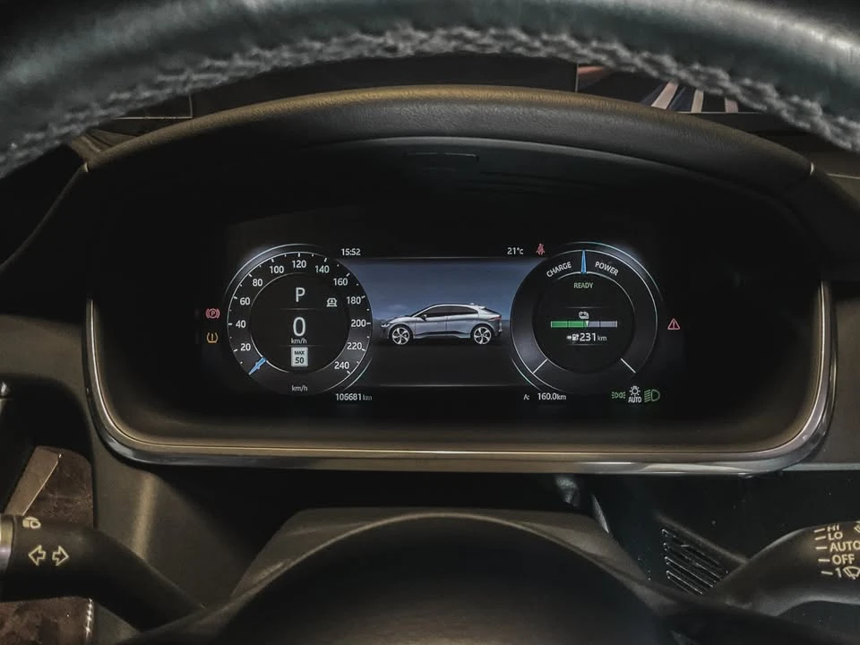 2021 Jaguar I-Pace - Image 10 of 18