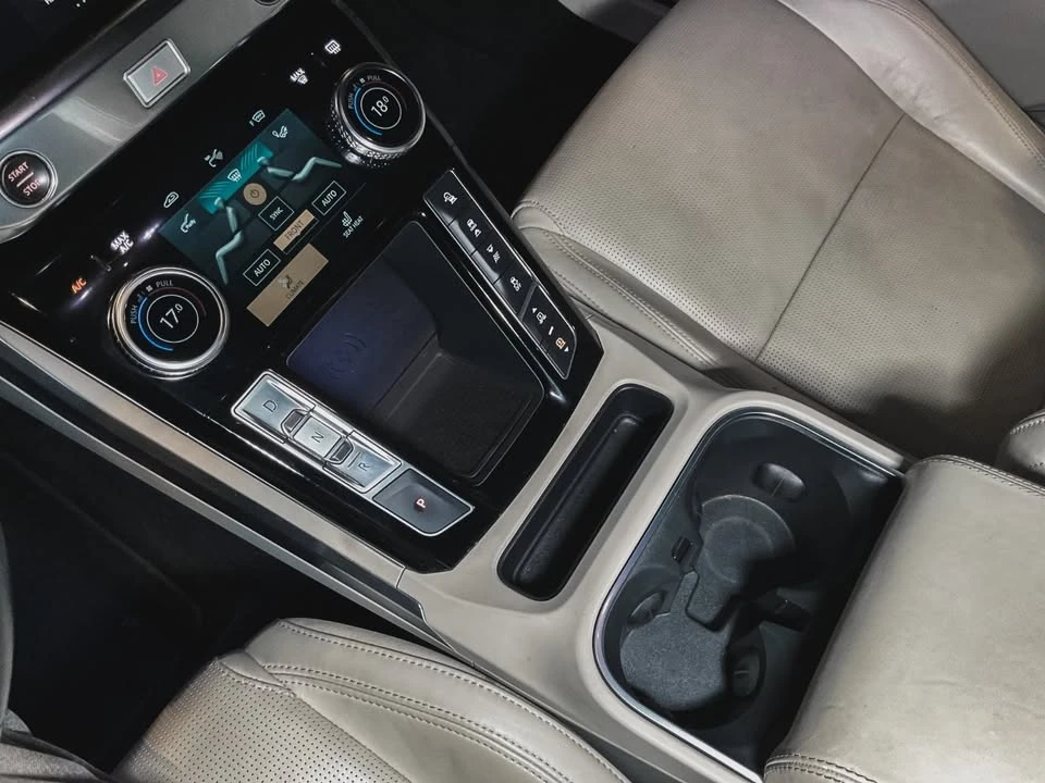 2021 Jaguar I-Pace - Image 13 of 18