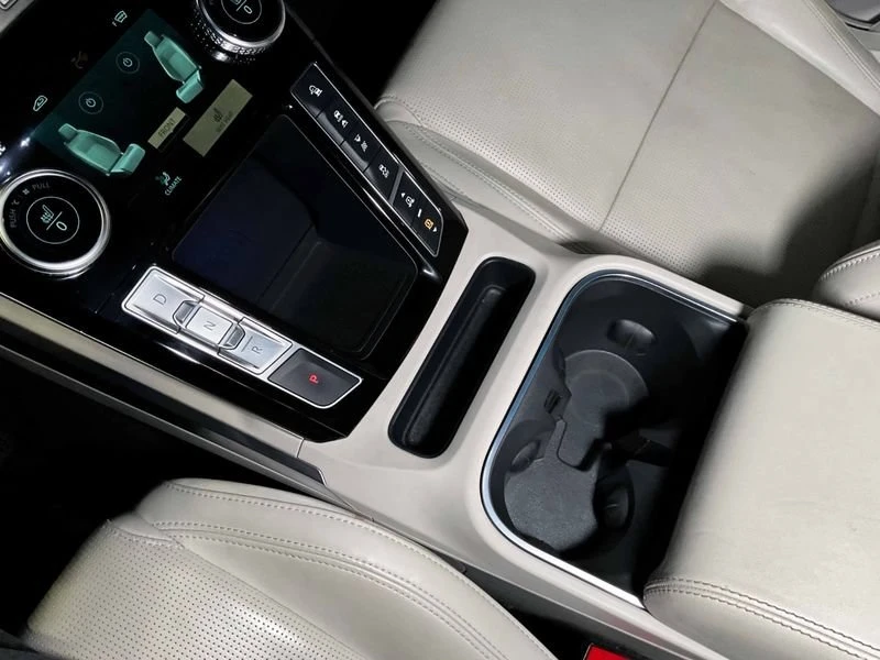 2021 Jaguar I-Pace - Image 15 of 20