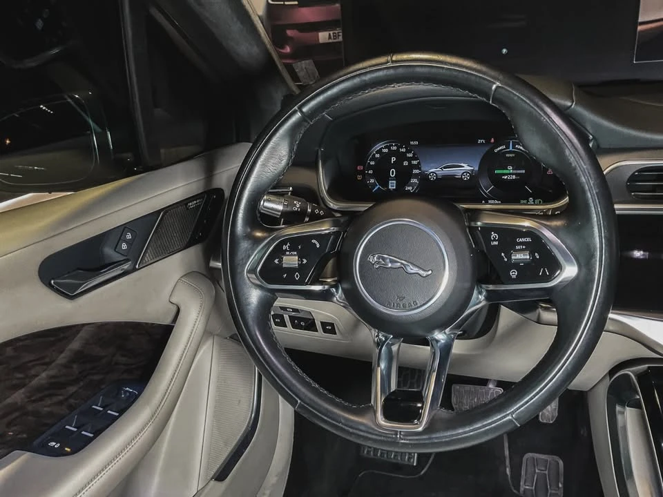 2021 Jaguar I-Pace - Image 10 of 20