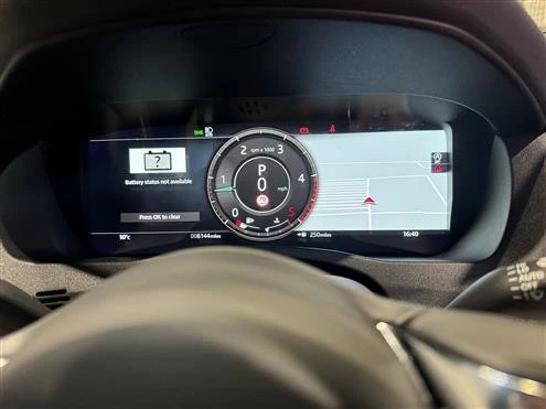 2021 Jaguar XE - Image 18 of 20