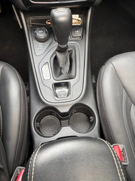 2021 Jeep KL Cherokee - Image 10 of 15