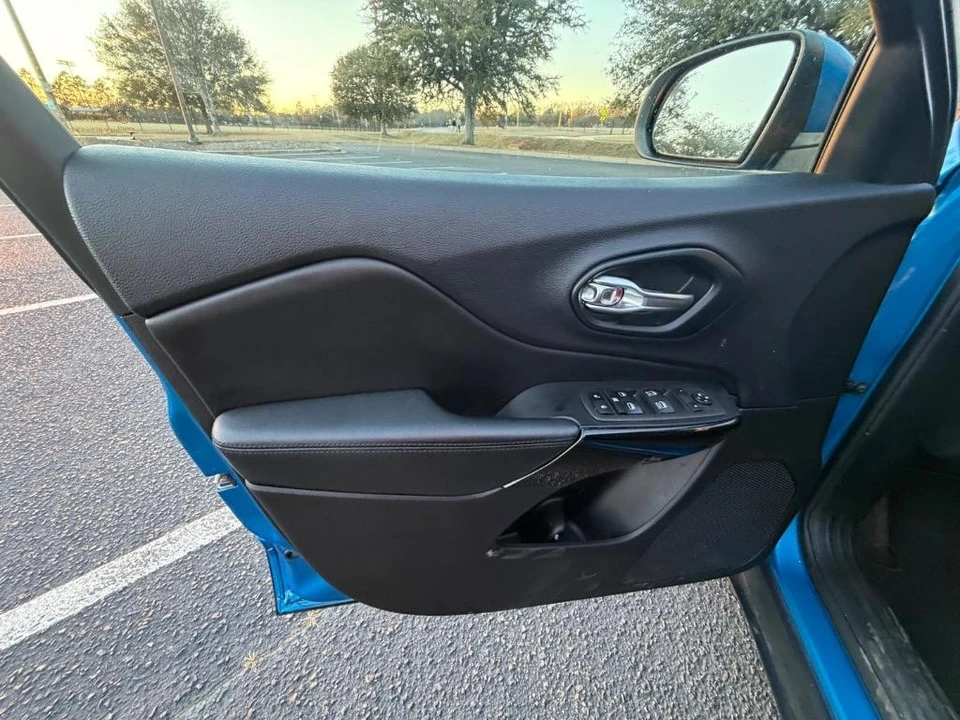 2021 Jeep KL Cherokee - Image 5 of 21