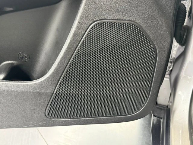 2021 Jeep KL Cherokee - Image 16 of 21