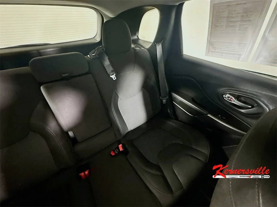 2021 Jeep KL Cherokee - Image 14 of 21