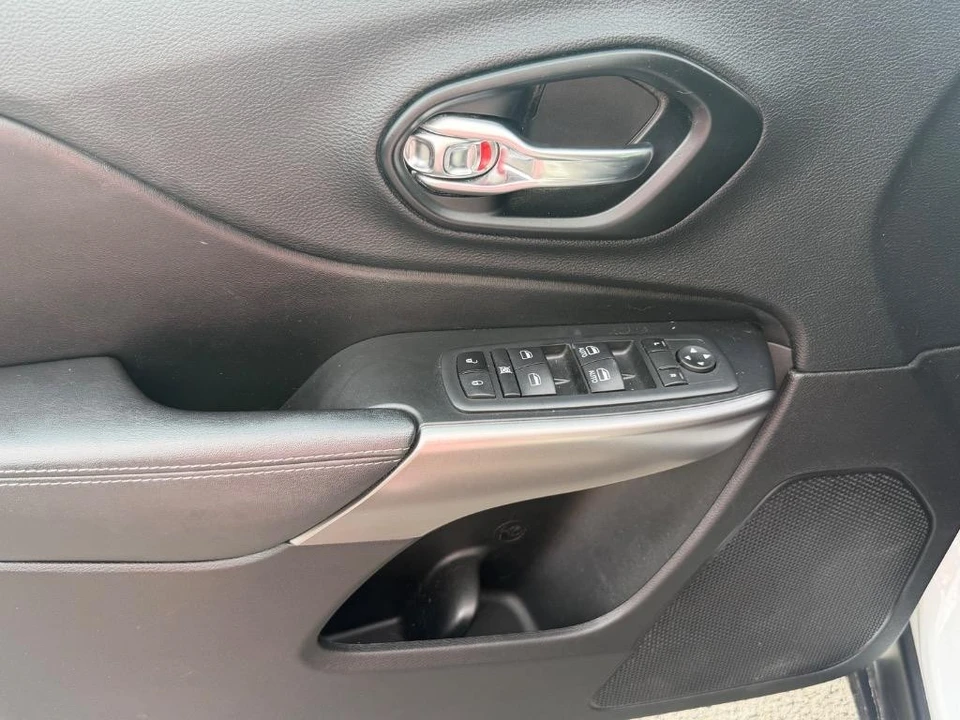 2021 Jeep KL Cherokee - Image 6 of 29