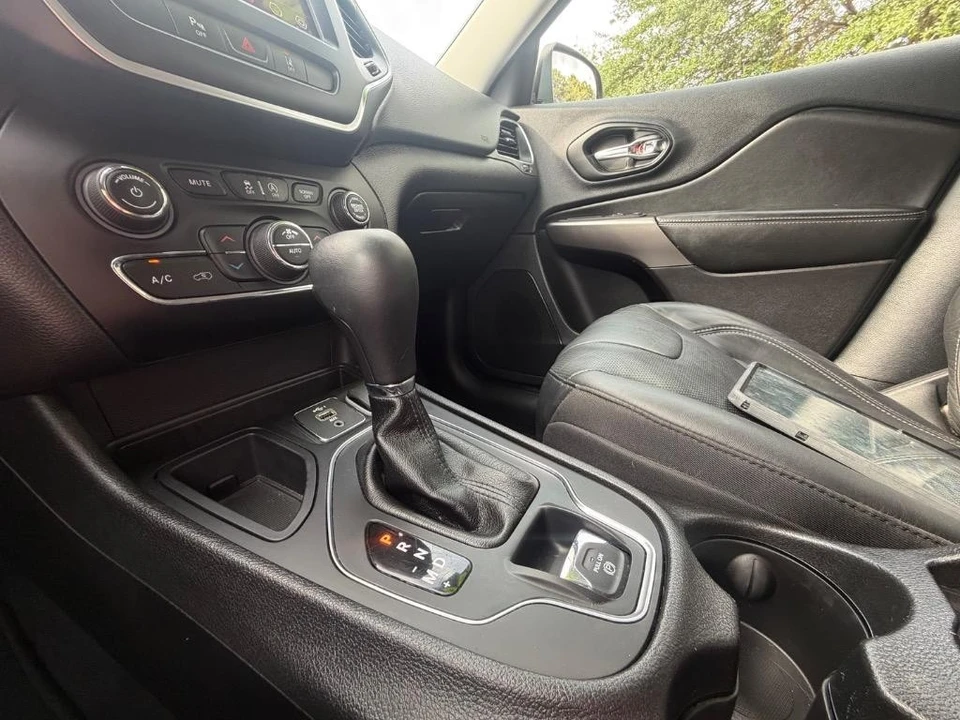 2021 Jeep KL Cherokee - Image 17 of 29