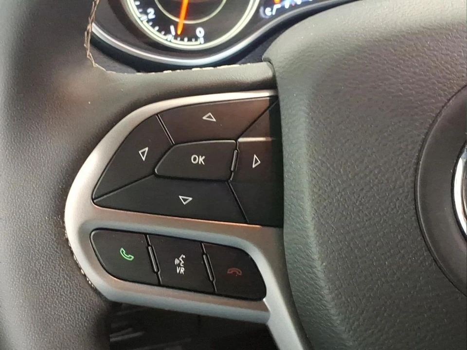 2021 Jeep - Image 17 of 24