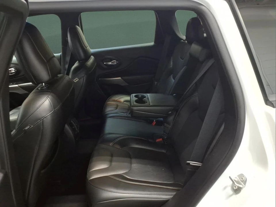 2021 Jeep - Image 22 of 24