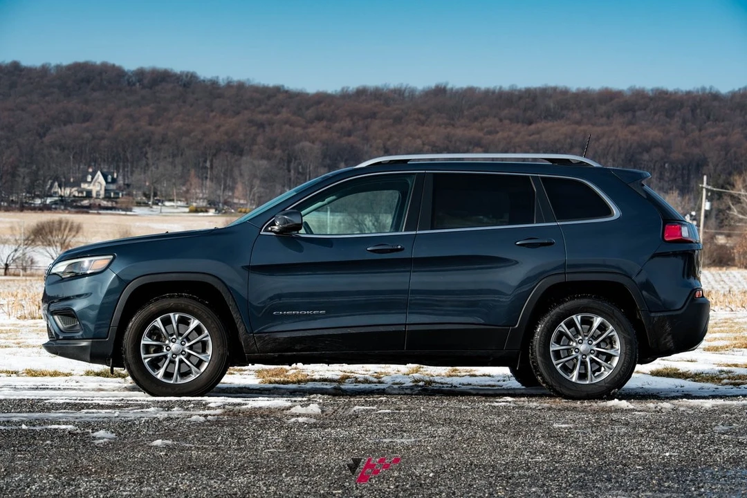 2021 Jeep KL Cherokee - Image 2 of 31