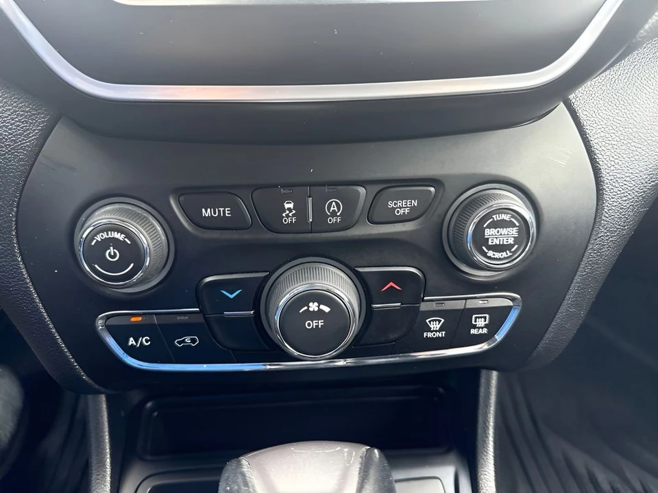 2021 Jeep KL Cherokee - Image 14 of 30