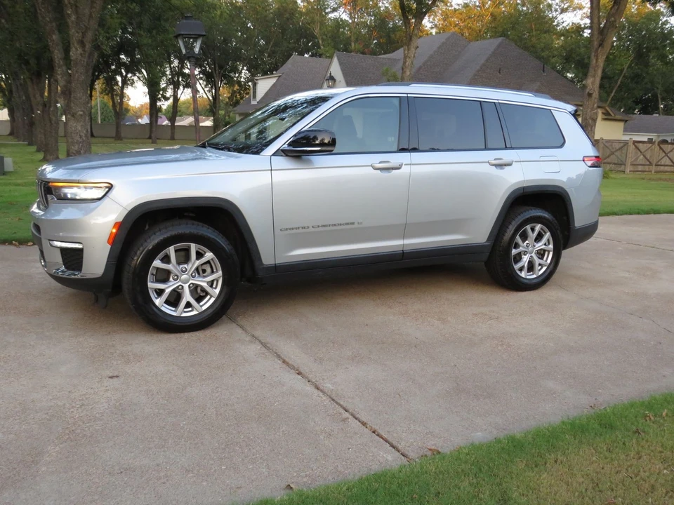 2021 Jeep KL Cherokee - Image 3 of 12