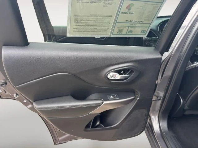 2021 Jeep KL Cherokee - Image 15 of 25