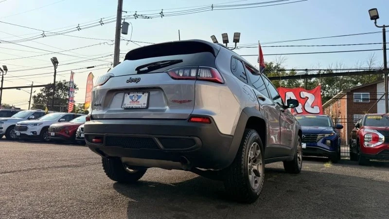 2021 Jeep KL Cherokee - Image 9 of 12
