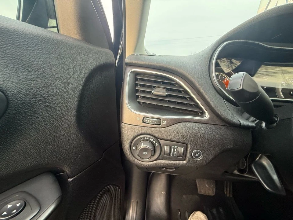2021 Jeep KL Cherokee - Image 15 of 21