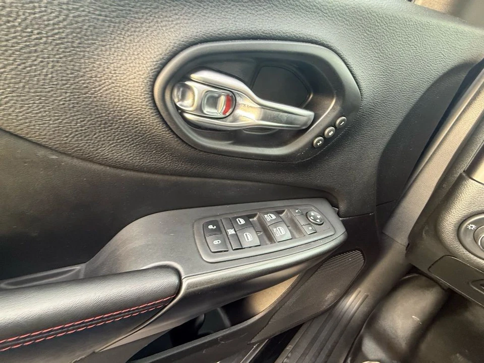 2021 Jeep KL Cherokee - Image 16 of 21