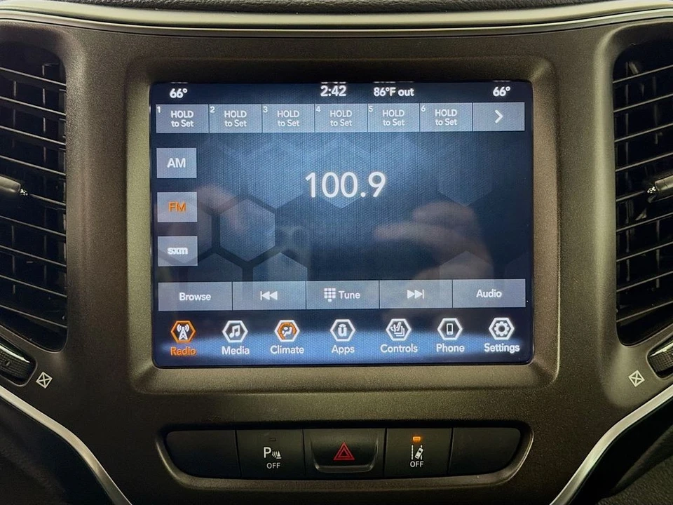 2021 Jeep KL Cherokee - Image 20 of 31