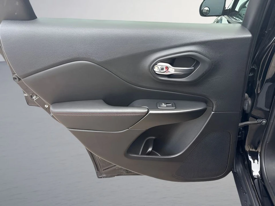 2021 Jeep KL Cherokee - Image 29 of 31