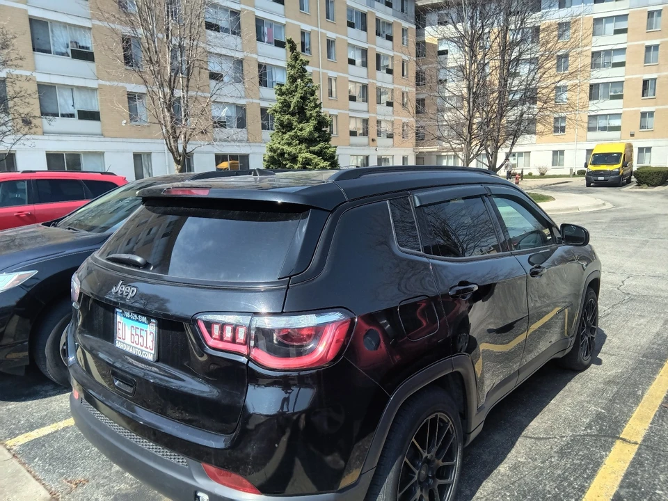 2021 Jeep Compass - Image 11 of 21