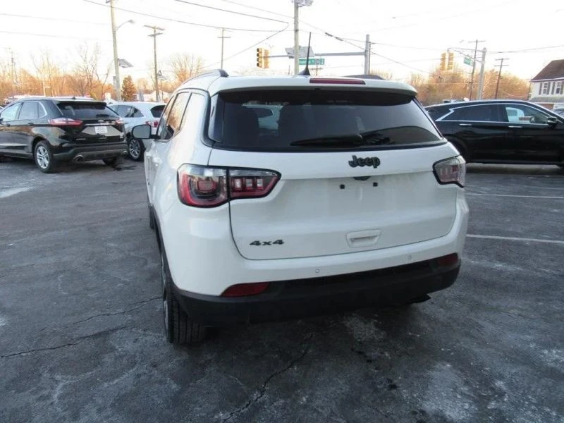 2021 Jeep Compass - Image 5 of 12