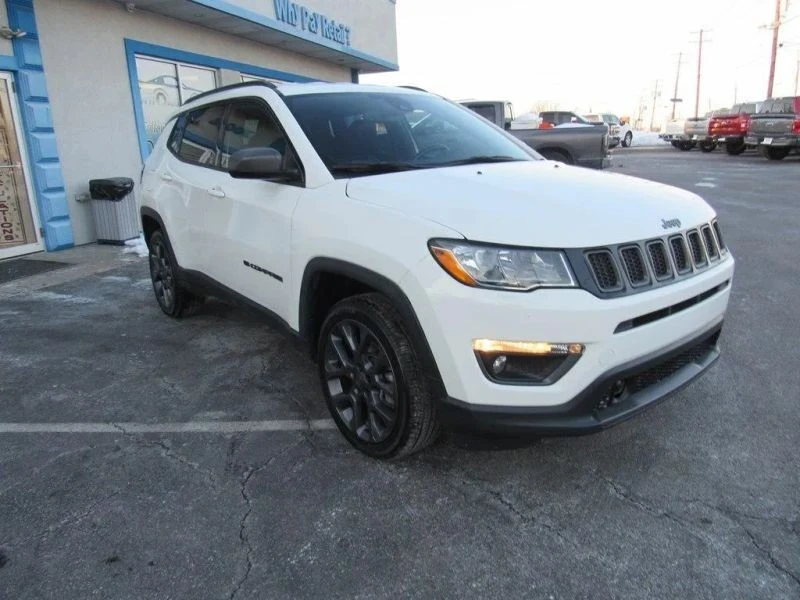 2021 Jeep Compass - Image 10 of 12