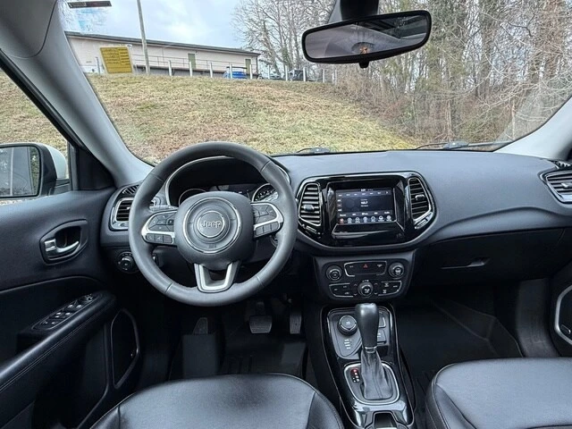 2021 Jeep Compass - Image 10 of 12