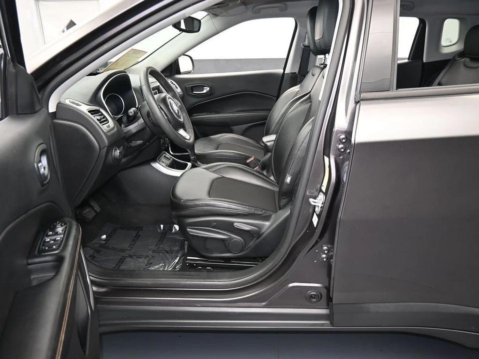2021 Jeep Compass - Image 11 of 12