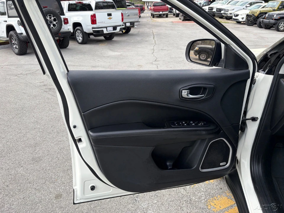 2021 Jeep Compass - Image 9 of 12