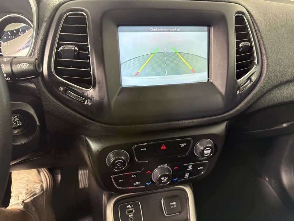 2021 Jeep Compass - Image 17 of 21