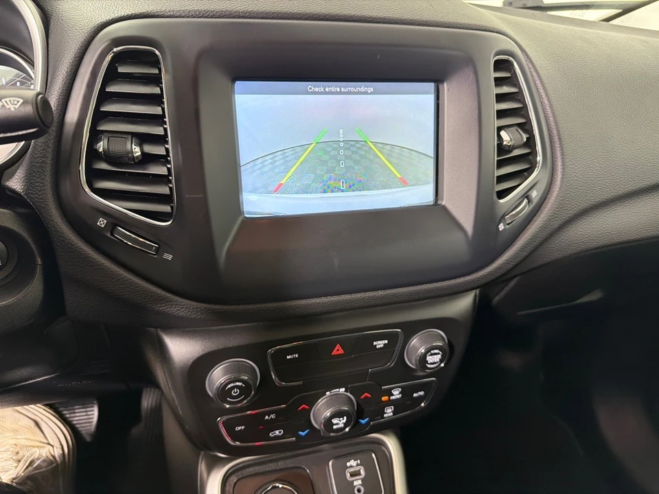 2021 Jeep Compass - Image 17 of 21