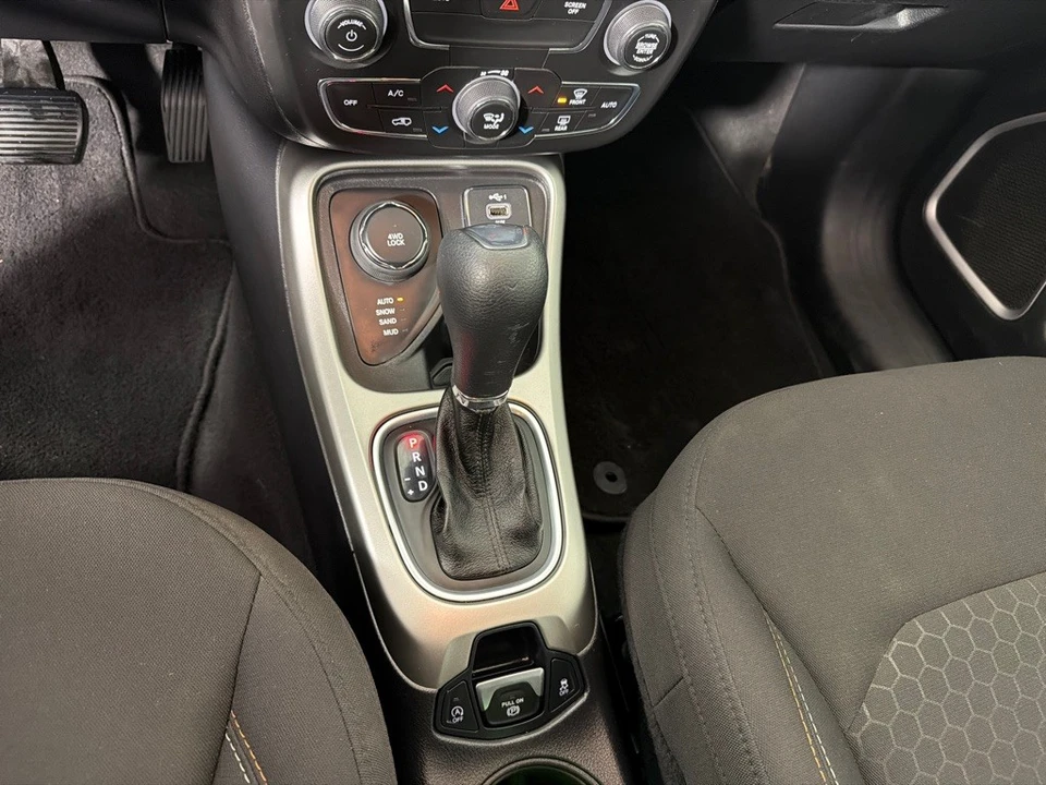 2021 Jeep Compass - Image 18 of 21