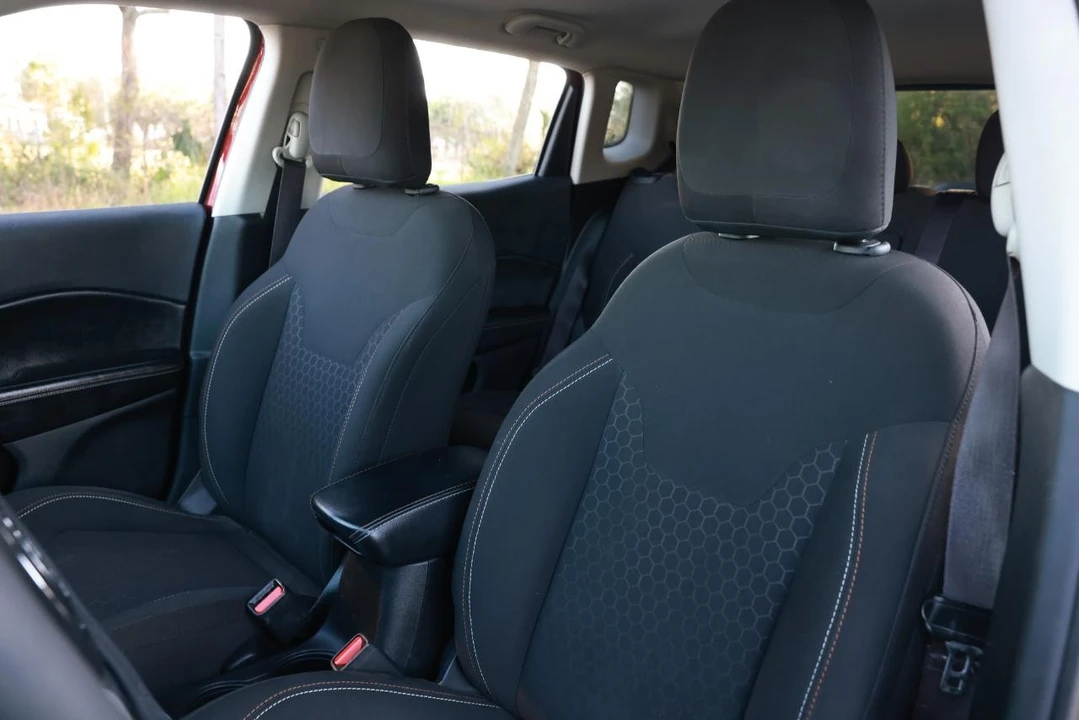 2021 Jeep Compass - Image 6 of 21