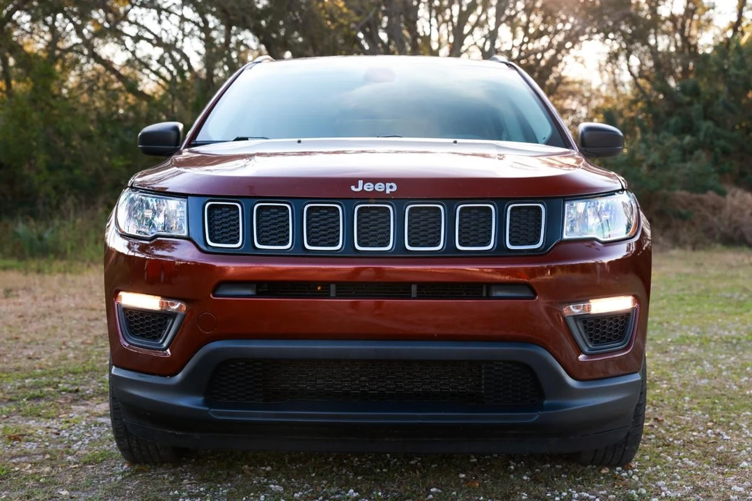 2021 Jeep Compass - Image 17 of 21