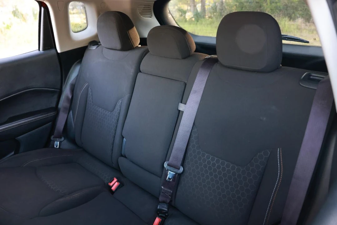 2021 Jeep Compass - Image 8 of 21