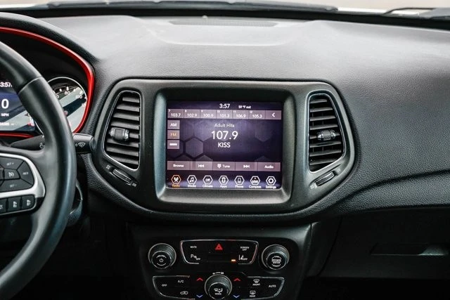 2021 Jeep Compass - Image 11 of 12