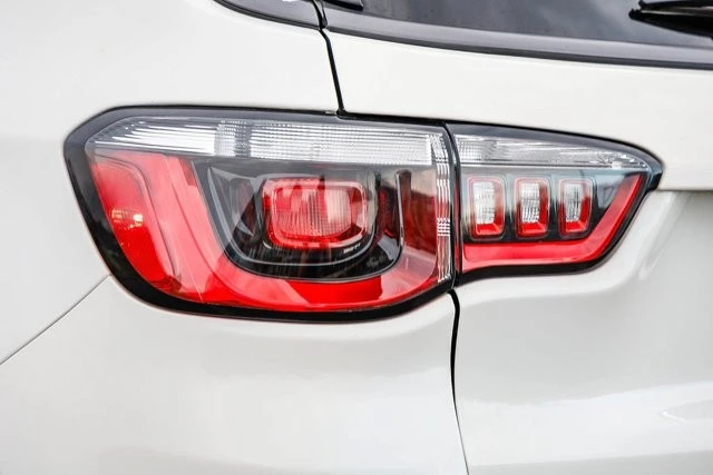 2021 Jeep Compass - Image 8 of 12